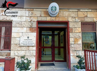 Incendio in un locale a Lanciano: i Carabinieri cercano due giovani testimoni