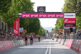 Giro d’Italia 2026: ufficiale la partenza di una tappa da Chieti, il via sarà da piazza San Giustino