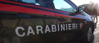 Francavilla, finge di essere un carabiniere, entra in casa della madre nonostante il divieto: arrestato